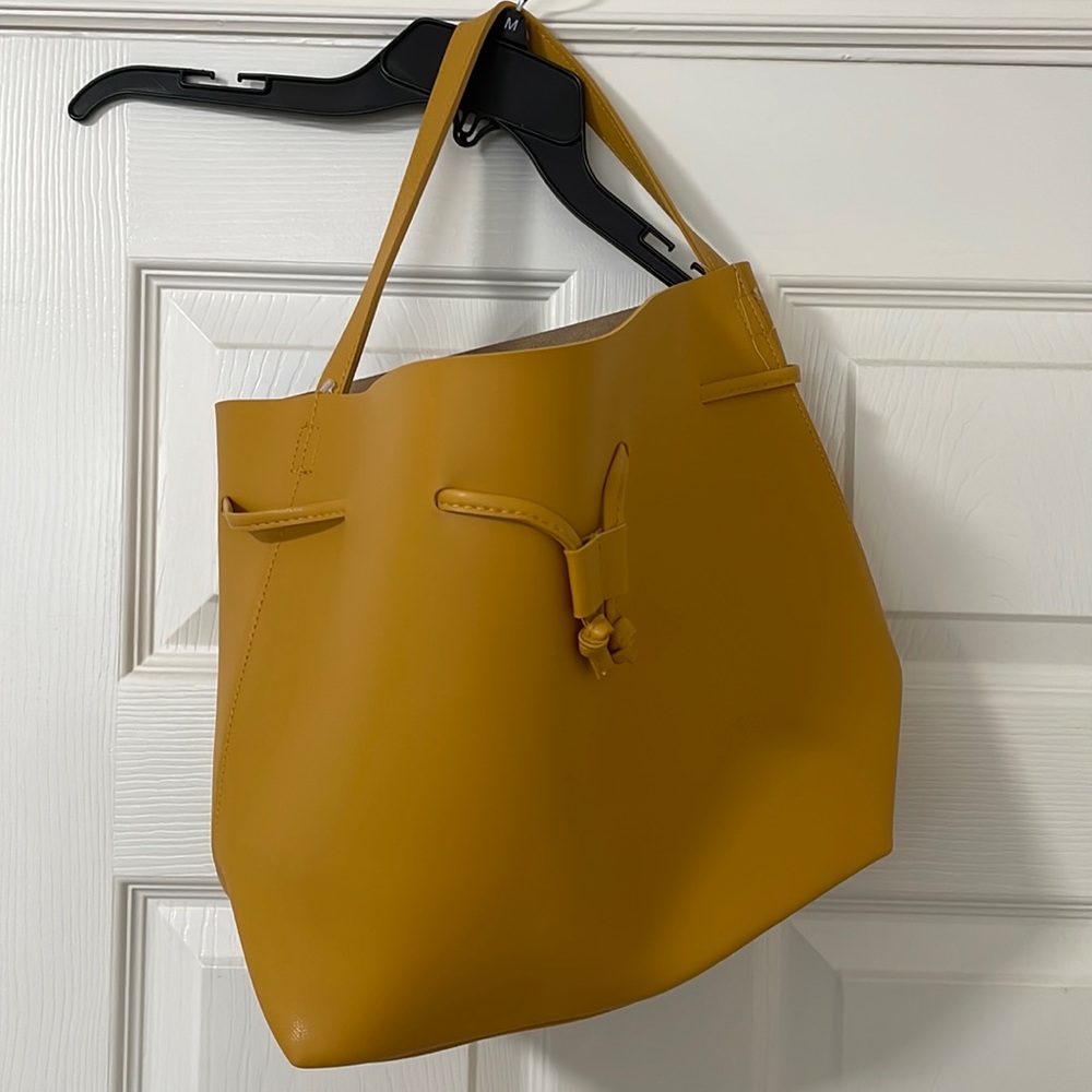 Brand new Macy’s bucket bag!